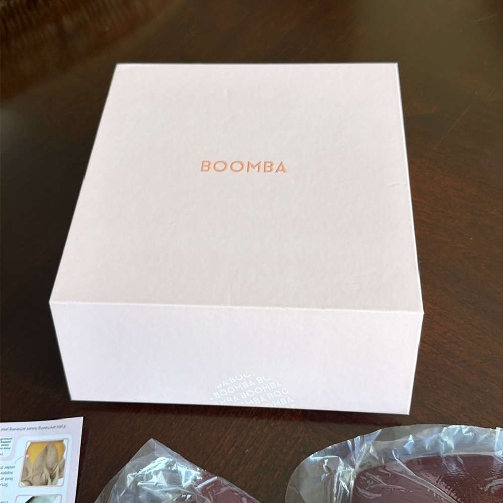 Boomba Size large Invisible Lift Inserts Sticky Bra Pads Inserts Cocoa Brown NEW
